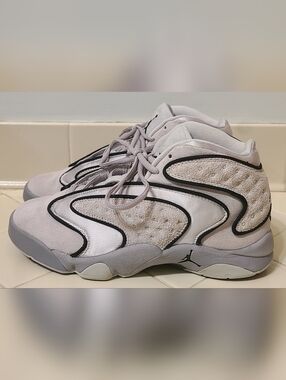 Air Jordan OG Tech Grey Women's Size 8.5